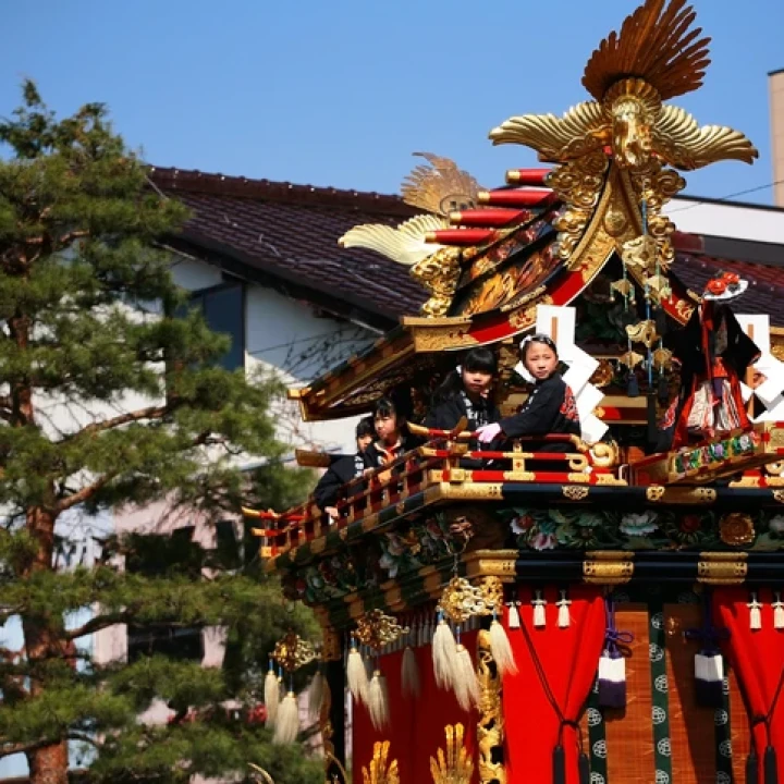 JAPONIA - Tur Clasic, Experiențe & Festivalul Takayama, cu Andrei Neagu
